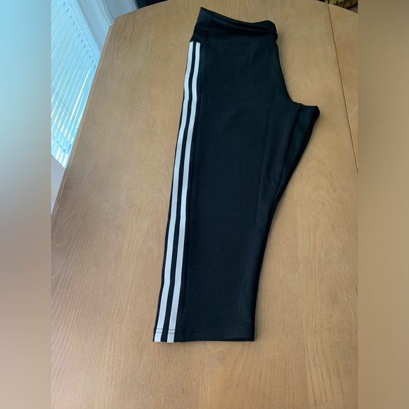 Designed to Move High Rise 3 Stripes Leggings - Picture 3 of 7